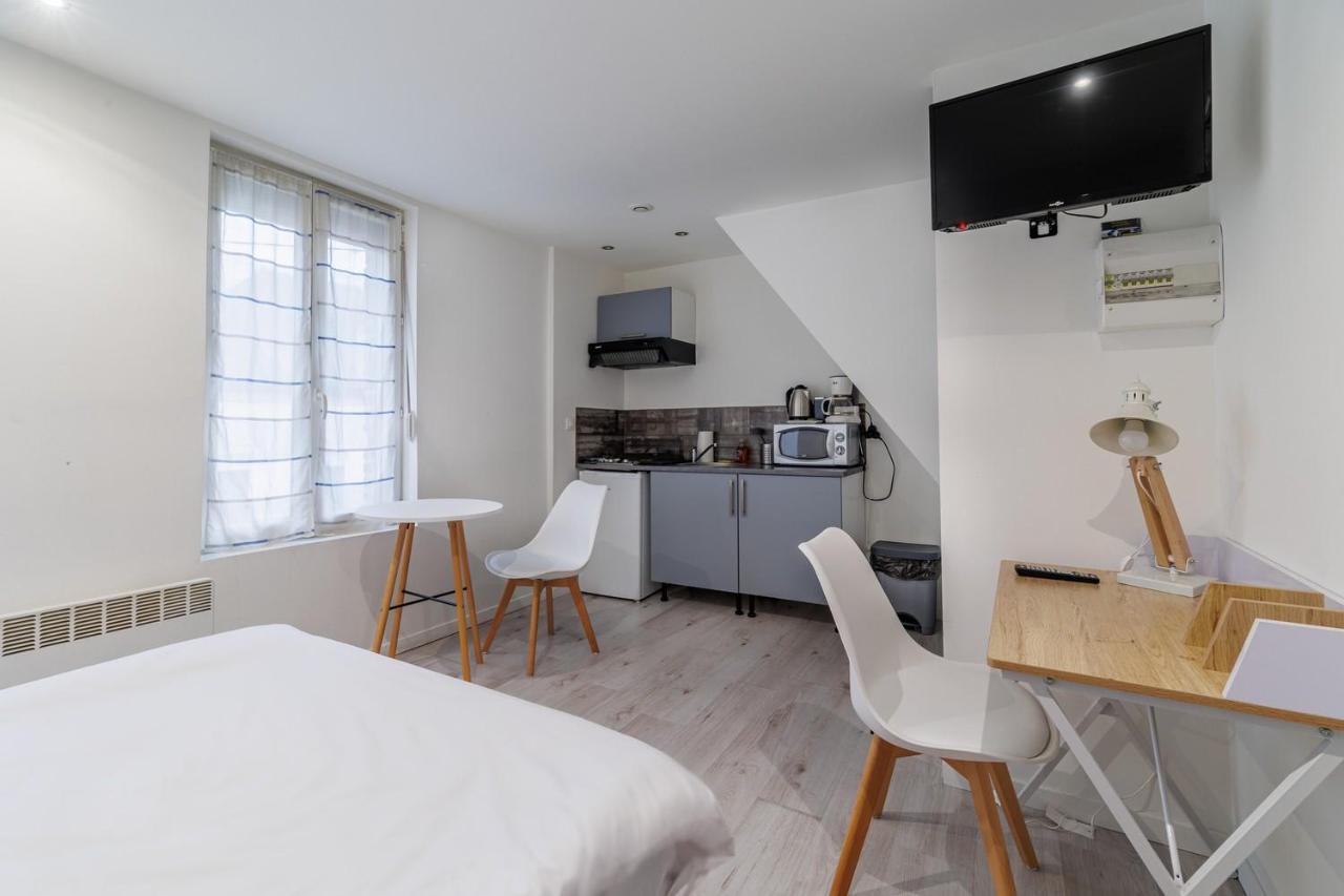 Adheco Immobilier - Arrivee Autonome Apartment วาลองเซียนส์ ภายนอก รูปภาพ